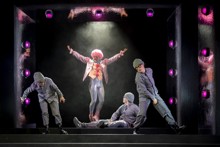 draussen-vor-der-tuer-4412_2400_PRSS